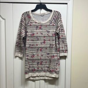 Eyeshadow White And Gray Floral Striped Sweater Top Size Large